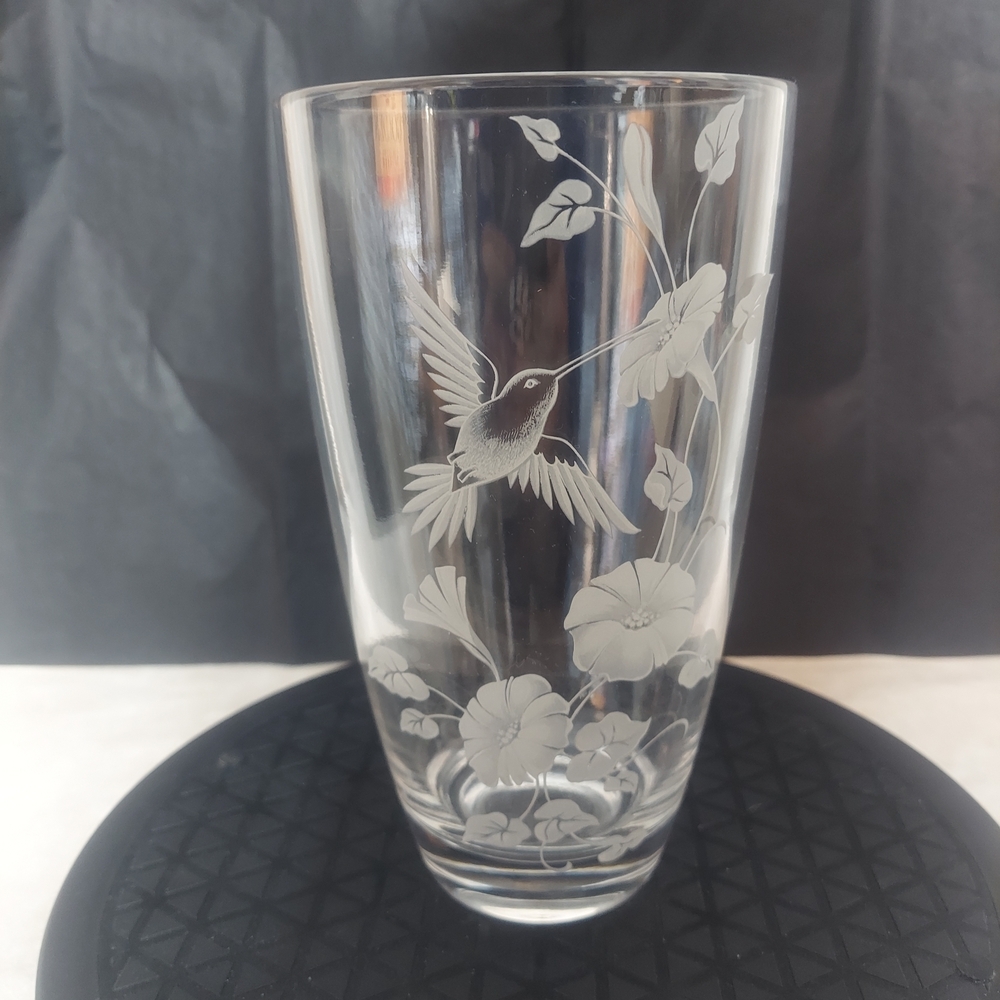 Vintage AVON Fostoria 24% Lead Crystal Hummingbird Vase